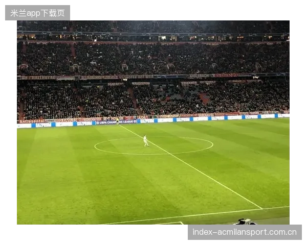 纽卡斯尔中场直塞的时机把握让人赞叹